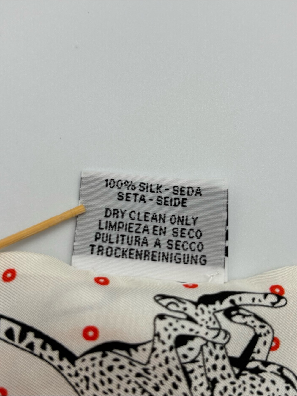 Hermes Guepards Bandana Twilly Silk Scarf Jaune Soufre Orange Green Navy Cheetah - Picture 5 of 5